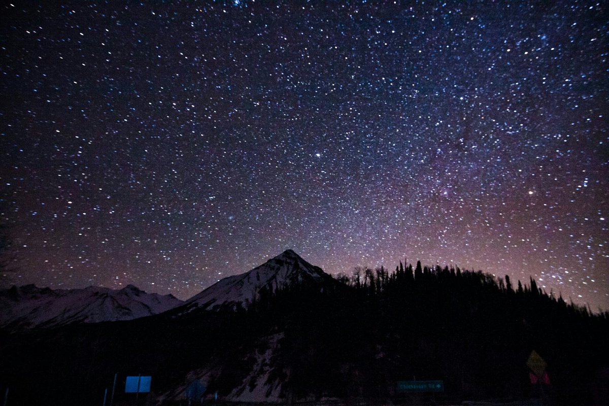 AK_Giraffe907's tweet photo. Stargazing 🌟 https://t.co/5JP9r3BOzL