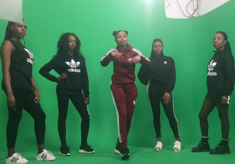 iManagement tweet media