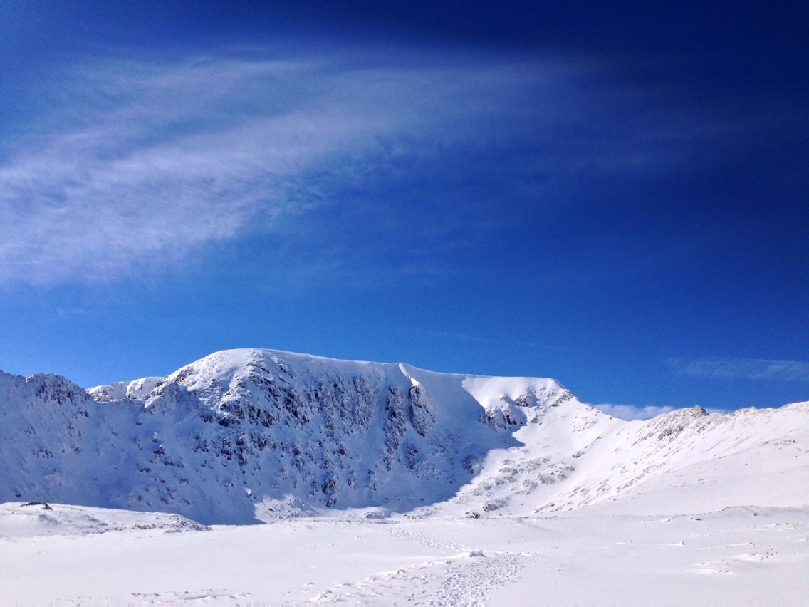 alanhinkes's tweet photo. Helvellyn tday😎🗻😊 https://t.co/fIqnlbBXJk