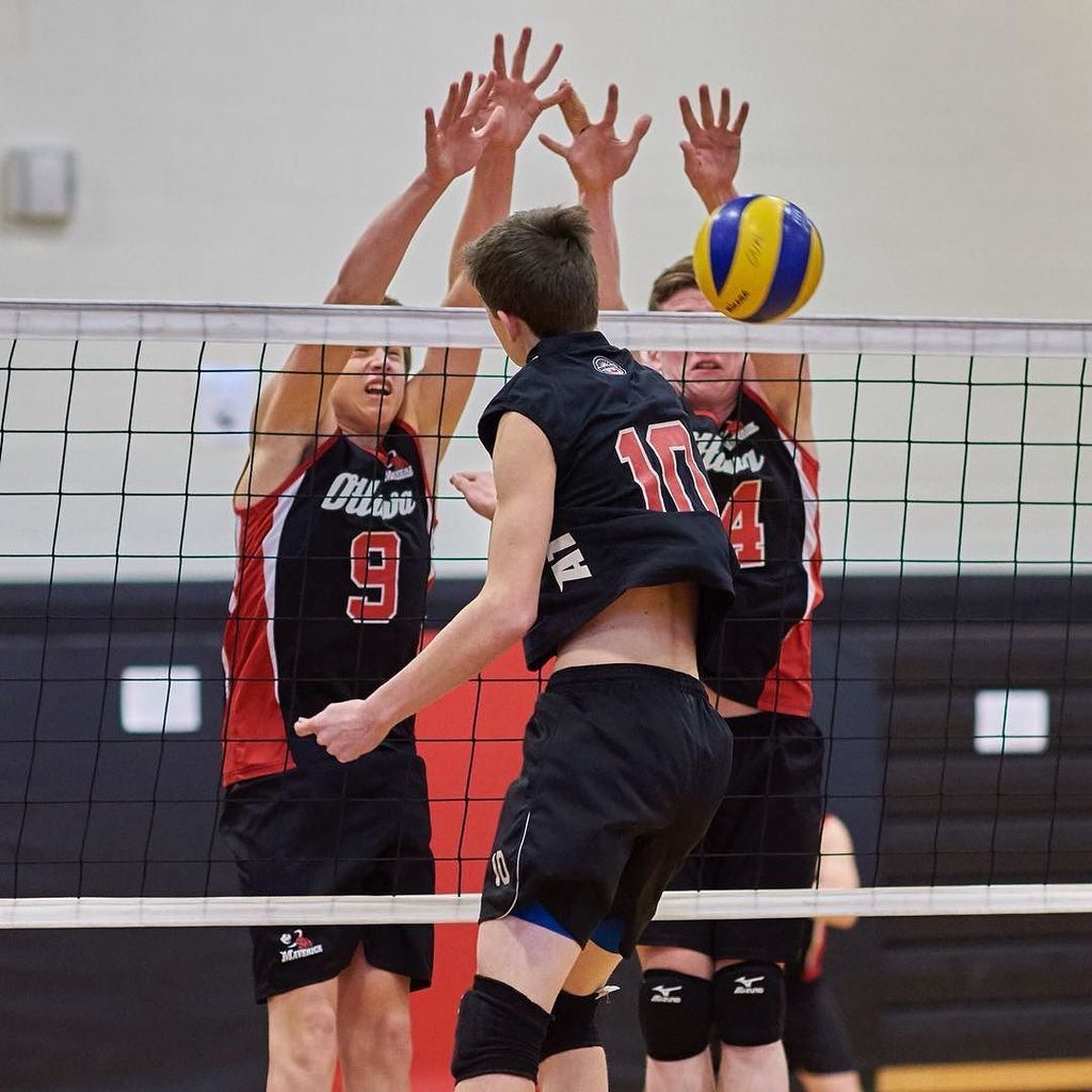 200f2photo's tweet photo. Jordan and Jeremie with a big block #ottawa #mavericks #highperformance #16U #boys #longho… https://t.co/2bcvxOx00V https://t.co/NtKwJZnsow