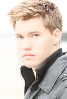 onewxrld's tweet image. #JWCUDD rising quickly on 1wxrld.com/f/2016-02-28-c w/ #FallinForYou @JWCUDD youtube.com/watch?v=pKZ6H1…