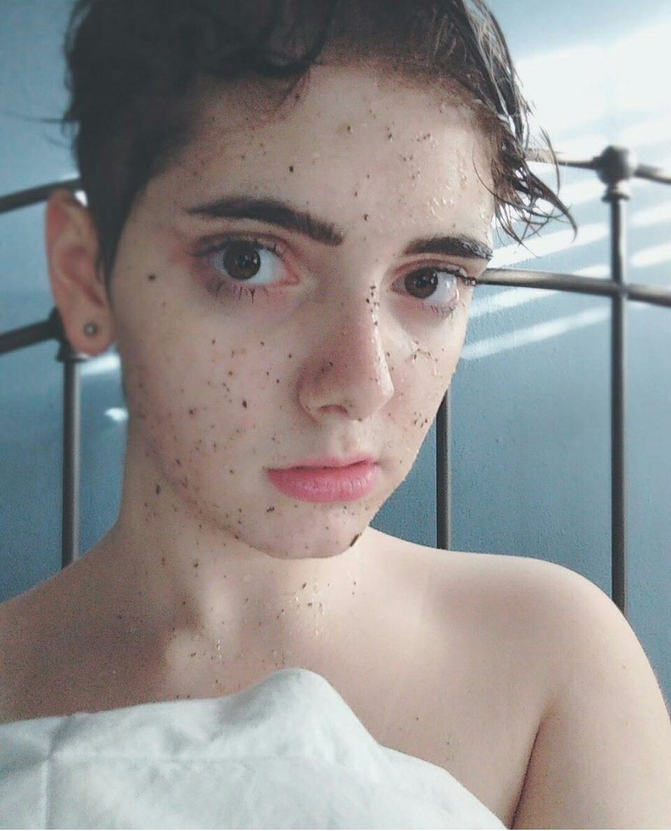iamjoybrand's tweet photo. "I already LOVE it" #getdirtea #exfoliate #tealovers https://t.co/2zBKWhDt27
