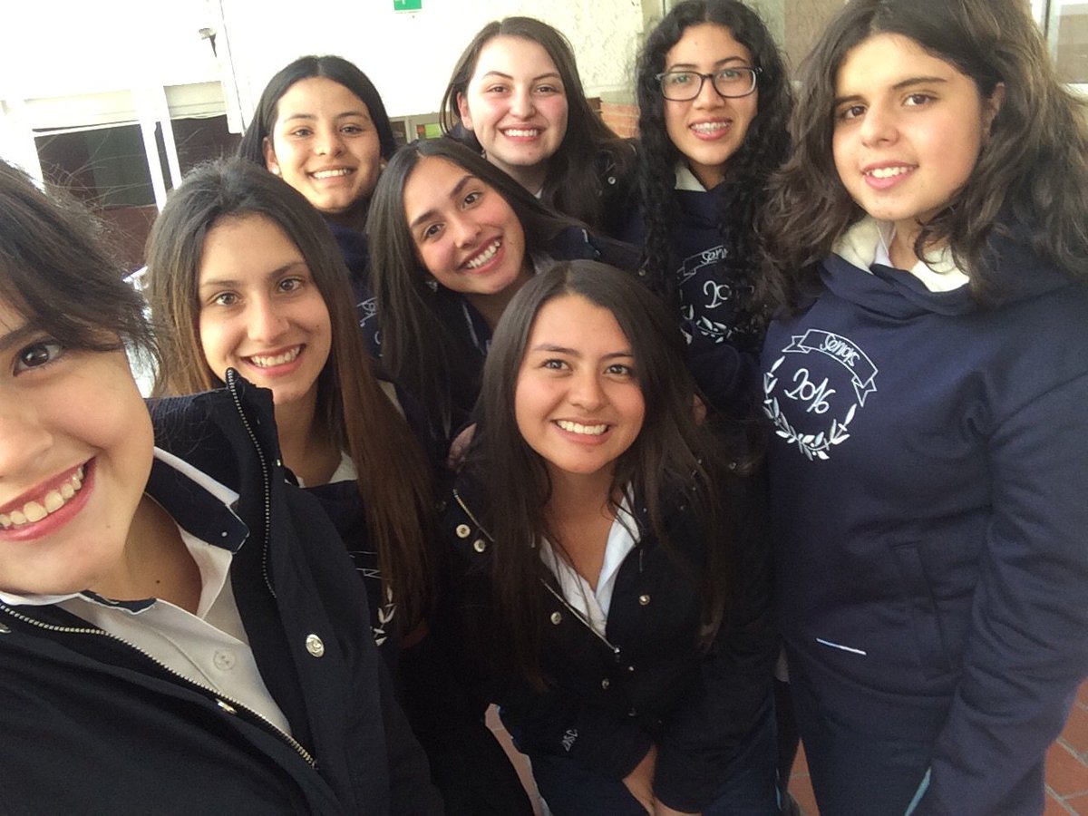 sofiramos2's tweet image. Foto con tu/s mejor/es amigo(a)/s 😌🤘🏼 -  kiw.im/14nzmagdjFL