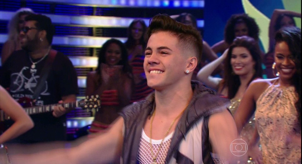 ramonramos_'s tweet photo. so sei sentir... 😭💙 #BielNoFaustão https://t.co/12CtondOrB