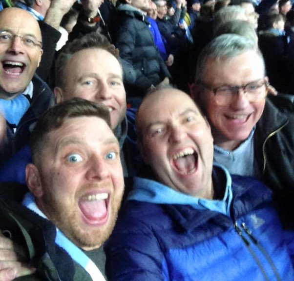 nikewikewa's tweet photo. @Modalu_England #ToMeLoveIs something rarely shown to your oldest friends until you're at the game 😉❤️ https://t.co/ElHCQnO0Nd