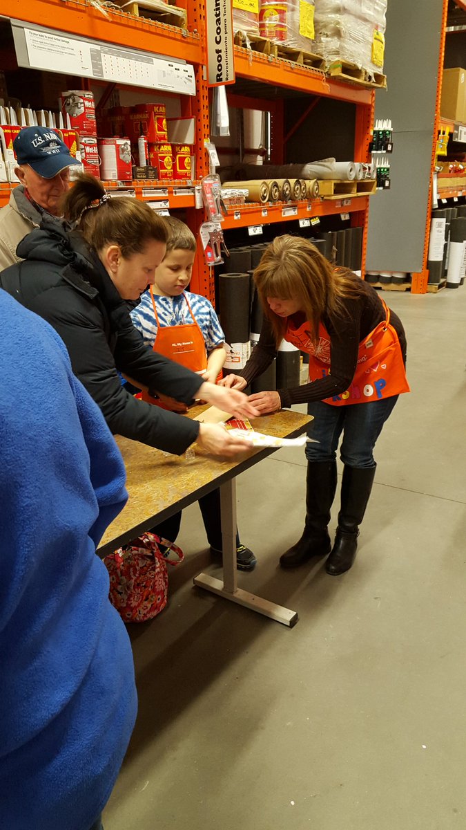 Junebug2482's tweet photo. Another great turnout for the month of March! #kidzwrkshp #str912 #community  @dansami2709 @nlr0501 @MargaretMalesz https://t.co/uNon5ox24p