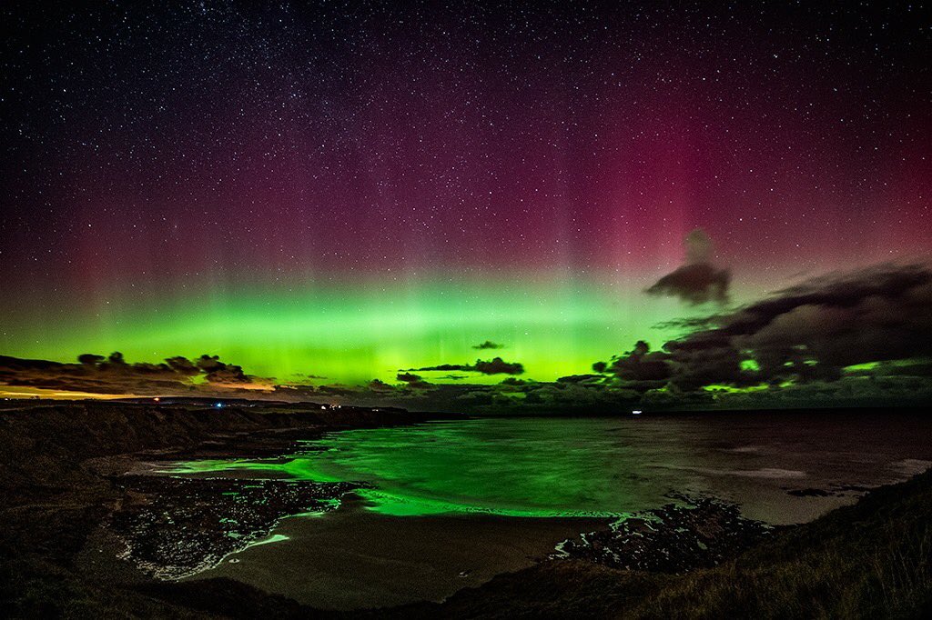 Greatest Hits Radio Yorkshire Coast News (@ghryorkscoast) on Twitter photo Wow! One of the most amazing #AuroraBorealis pictures you'll see taken from near Scarborough tonight! <a href="/Aurora_Alerts/">Aurora_Alerts</a> Wow! One of the most amazing #AuroraBorealis pictures you'll see taken from near Scarborough tonight! <a href="/Aurora_Alerts/">Aurora_Alerts</a>