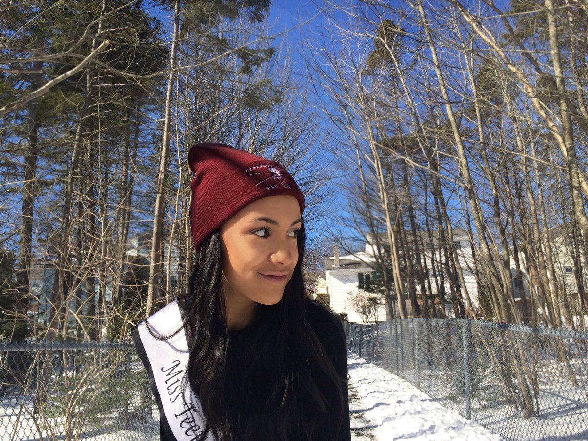express_escape's tweet photo. Check out our Q/A with @missteendart ! Doing such amazing things at such a young age.

https://t.co/uuL8vS49jU https://t.co/xb2qXlxQOm