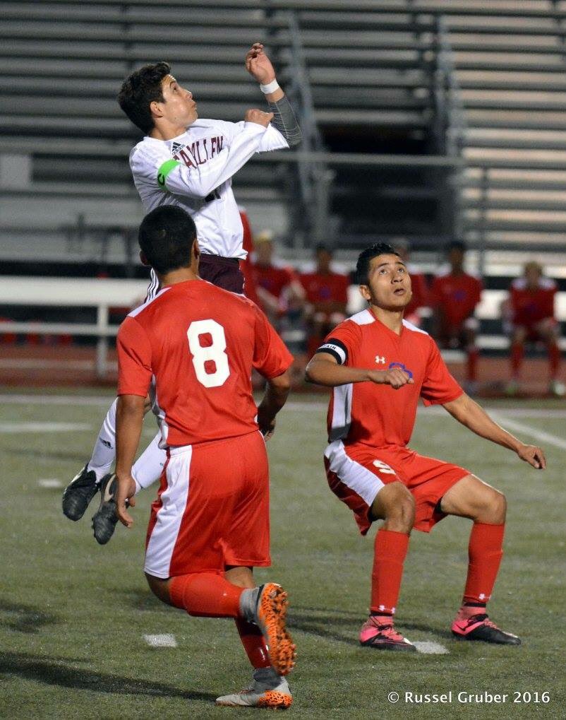 cesar_tayde's tweet photo. Come and support us tomorrow we play home at 6:00!!!!!! We will be playing against flour bluff for first place https://t.co/tpmx8I2gZG