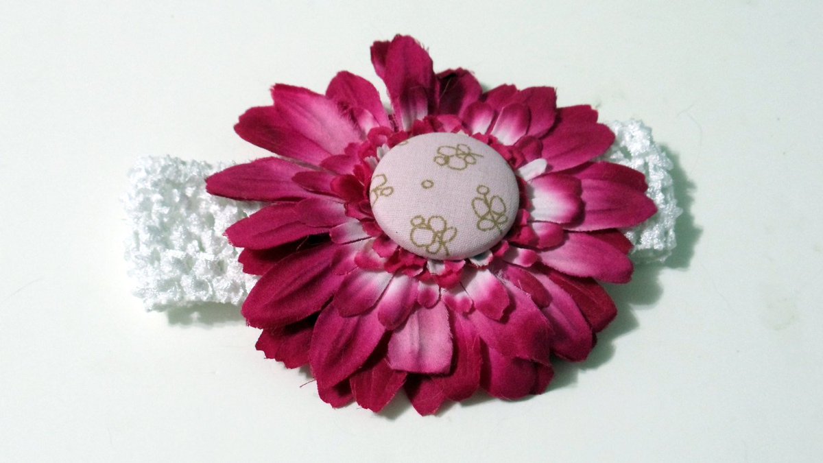 kalliescotton's tweet image. Baby Headband white Pink Flower with Decorative Covered button etsy.com/listing/150077… #Etsy #DecorativeButton