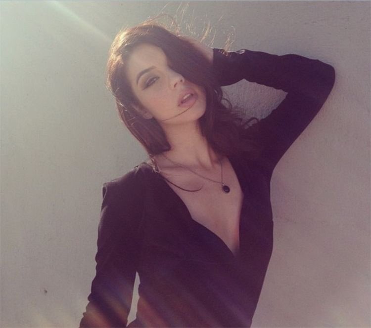 phoebe. (@fakegurrl) on Twitter photo 