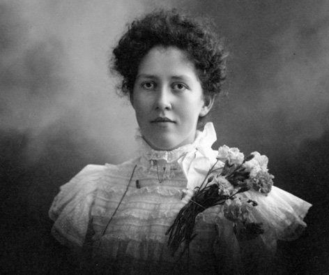 The first woman fire lookout was Hallie M. Daggett, who was hired by the Klamath National Forest in 1913. #WHM2016