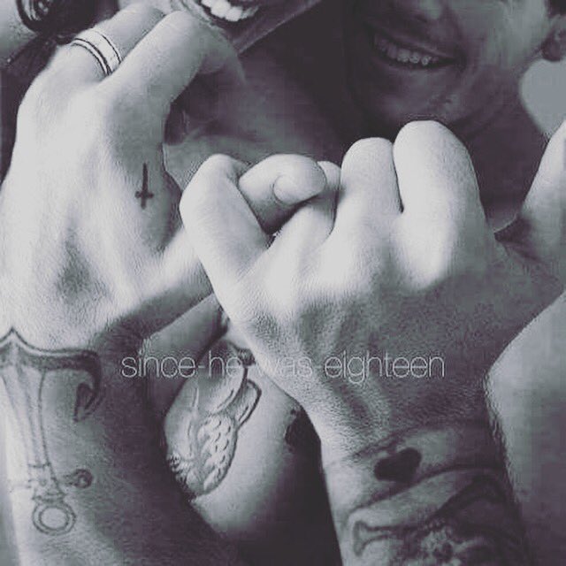 1DUpdatesDF's tweet photo. RT = VOTO
(2/15) Larry 

LET'S GO DIRECTIONERS
#VoteOneDirection #KCA https://t.co/YxbDAKddKL