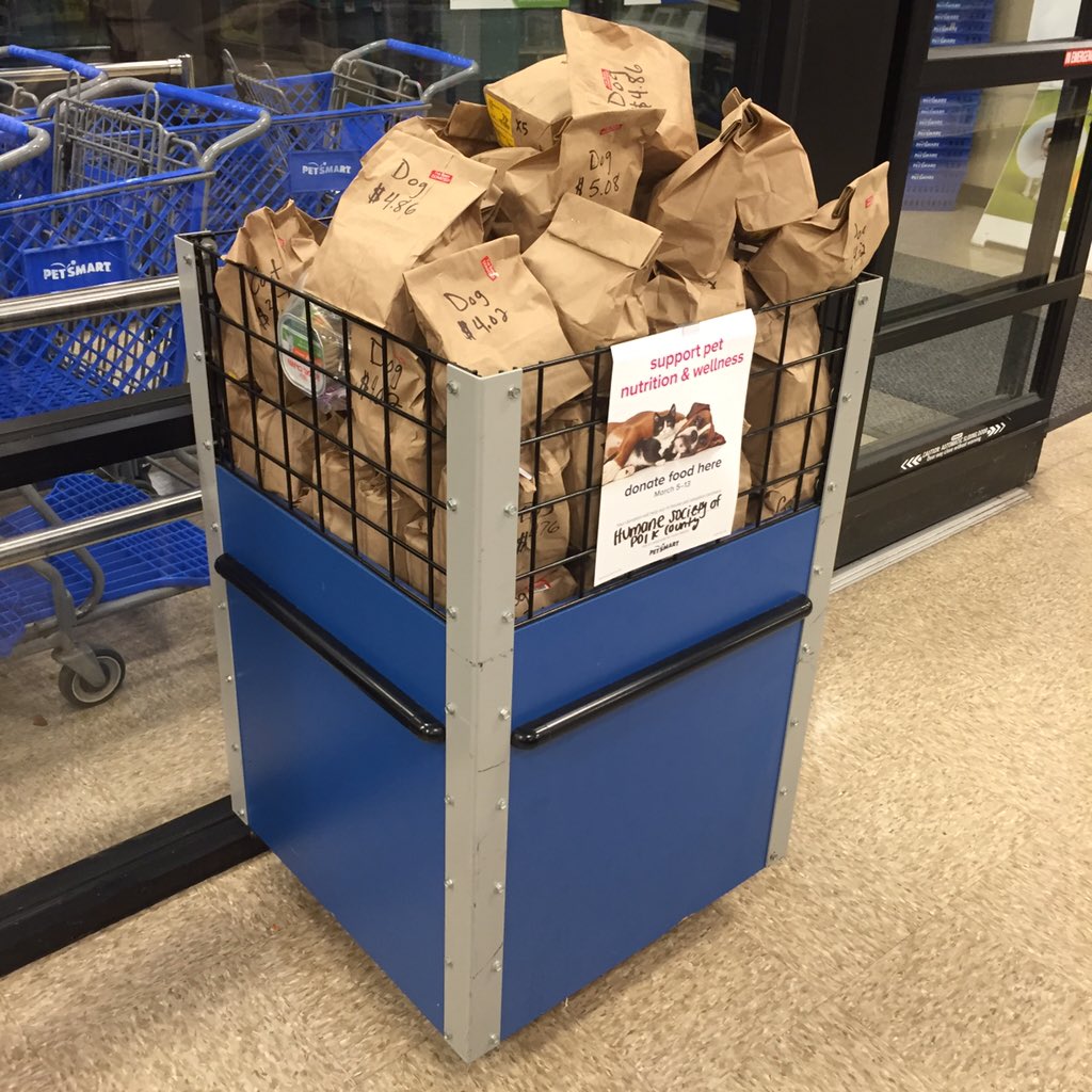 Thealiebee's tweet photo. Team 1742 filled up our bin this weekend with donations!🐾 @joeyswalk @cfladamharrel @jeffedwards105 #cflpetm https://t.co/JNGINMhMqi
