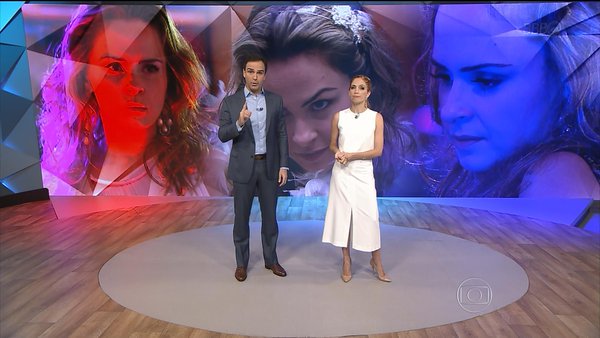ZAMENZA's tweet photo. Que painel LINDO! Olha ela!!!!!!!! #AnaNoFantasticoEPaulaNoPanico https://t.co/i3ZsjrpKo7
