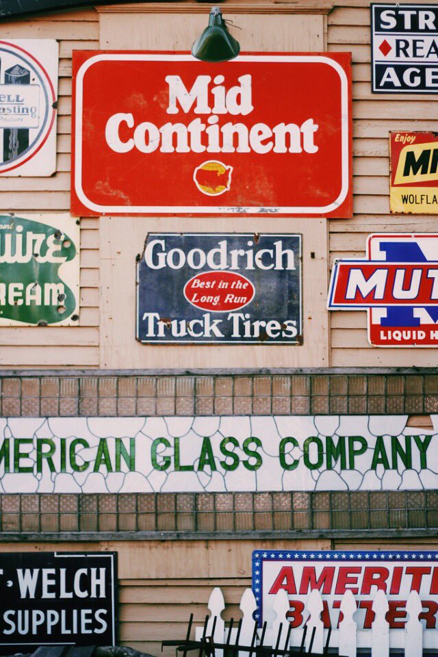 2/29/15: that random sign shop in chamblee