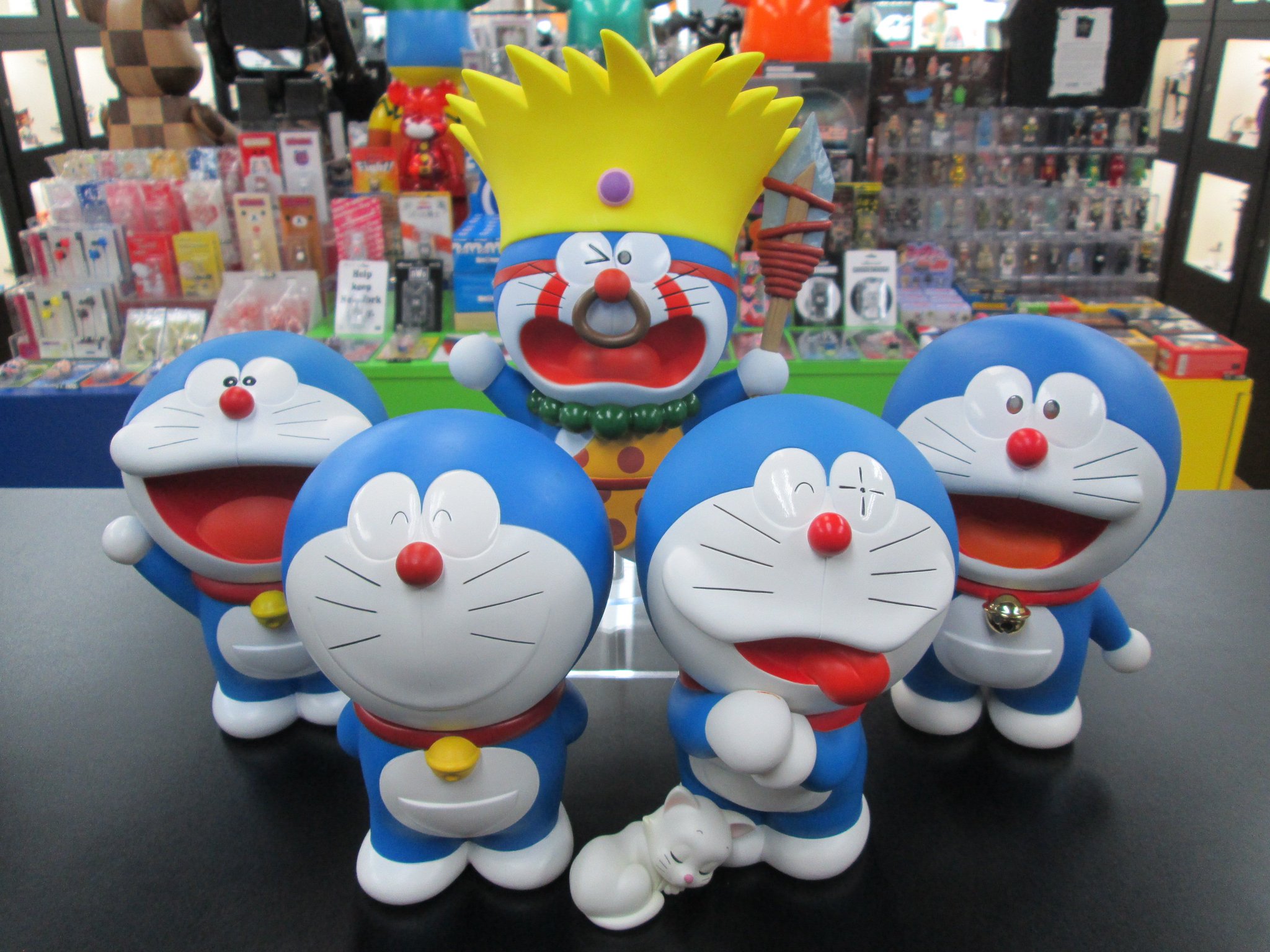 非売品ドラえもん どでか貯金箱 約30cm ソフビ 非売品ドラえもん どでか貯金箱 約30cm ソフビ Amazon.co.jp