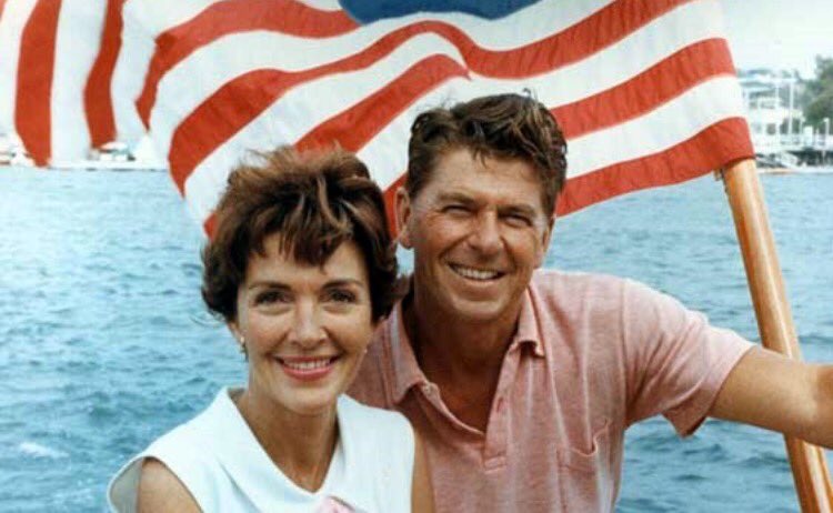 RIP #NancyReagan #firstlady #RonaldReagan The Weekly Standard tws.io/1YjUvsW