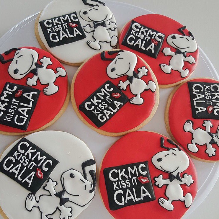 CKissMyCooley's tweet photo. Thank you CKMC supporters at the #kissitgala! It was a great success! #kissofHOPE #ckmc https://t.co/o81t4QFhhM