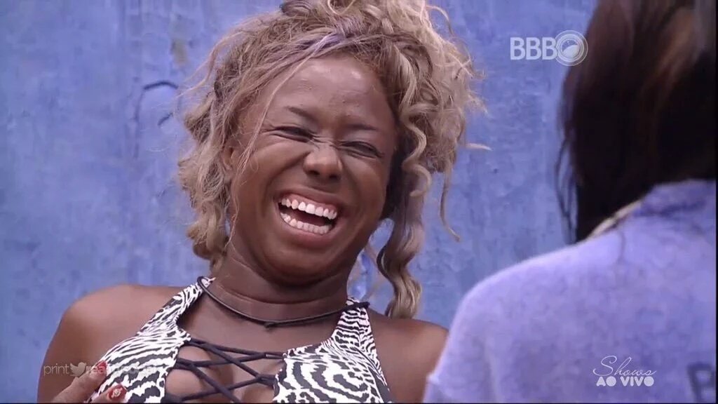 valeria_bandida's tweet photo. Quem é #ForaAdelia dá um RT para ter uma noção! #AnaNoFantasticoEPaulaNoPanico #BBB16 https://t.co/FPmF0HkBki
