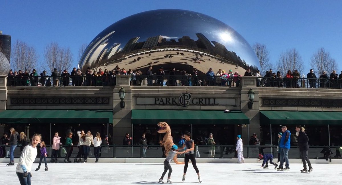 ChicagoT_Rex's tweet photo. I had flashbacks of dark times, but I faced my fear CUZ I'M A T-REX! #MillenniumPark #Chicago https://t.co/iLZIZ2ZHPG