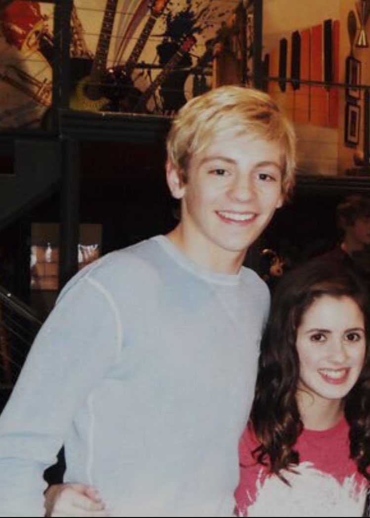 fcvritecrimes's tweet photo. When I die put this on my tombstone 
thx 
#VoteAustinAndAlly #KCA https://t.co/cmmqk2Vg1V