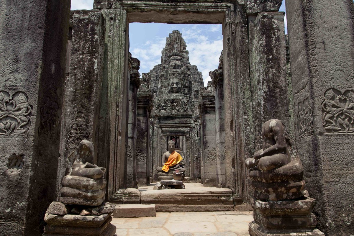 Angkor Wat is a temple complex in #Cambodia & the largest religious monument in the world. #ASEANculture