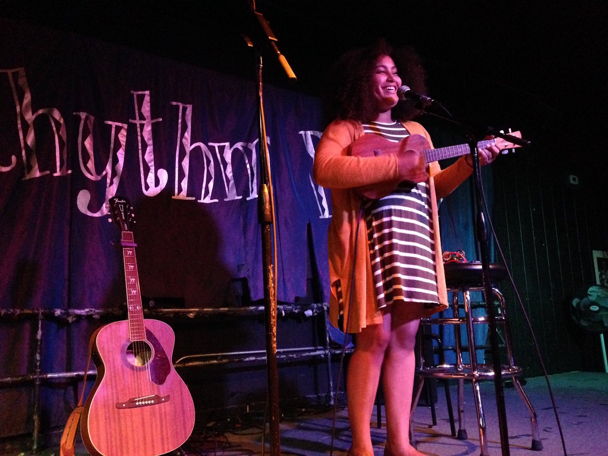 davidbmoore's tweet image. AJ!!!!