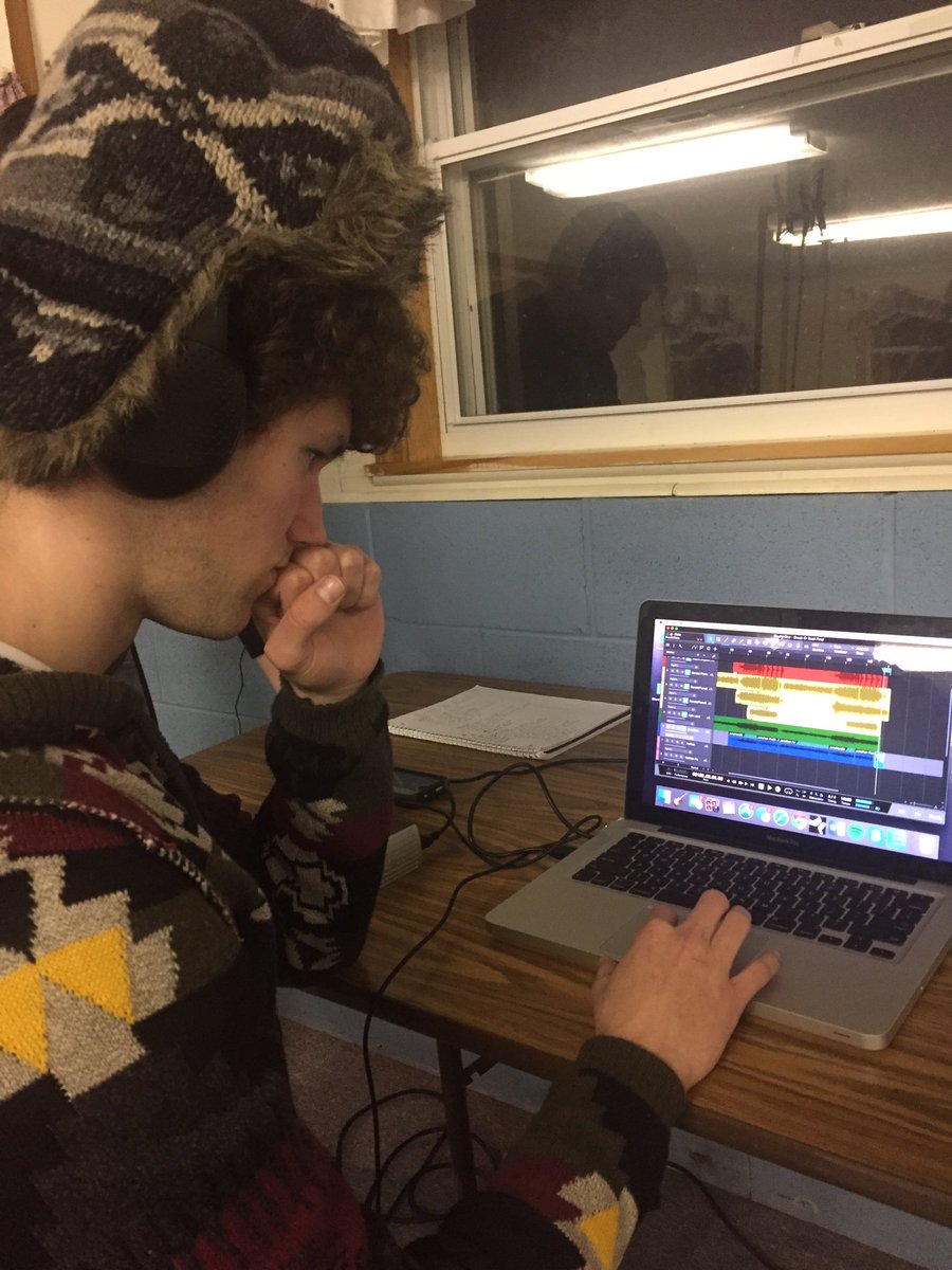 eastsidedive's tweet image. We are proud to announce that after a long, sleepless weekend, our EP is recorded. Can't wait to release it to you!