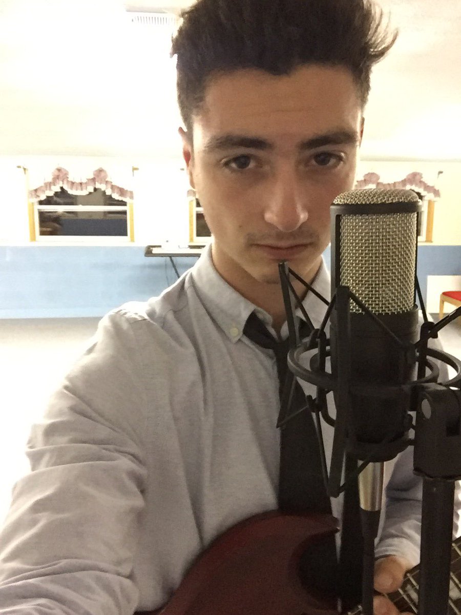 eastsidedive's tweet image. We are proud to announce that after a long, sleepless weekend, our EP is recorded. Can't wait to release it to you!