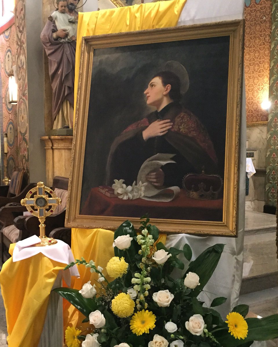 tonyatthetable's tweet photo. Painting &amp; relic of St. Casimir at St. Casimir's Church in #Newark. #CatholicNJ #40HoursDevotion @NwkArchdiocese https://t.co/qA85QpKdCl