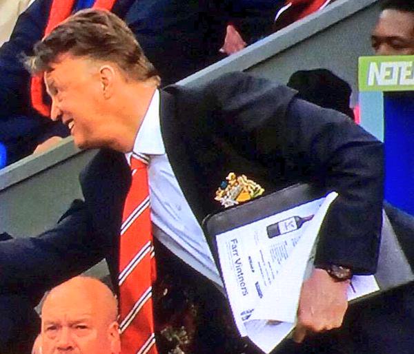 Louis Van Gaal's world-class tactics: How to drink wine!