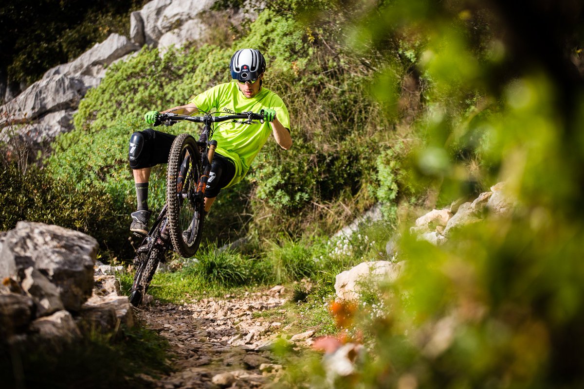 triride's tweet image. [Video] - @FlorianNicolai Flo Like Water - triridemtb.com/video-florian-…