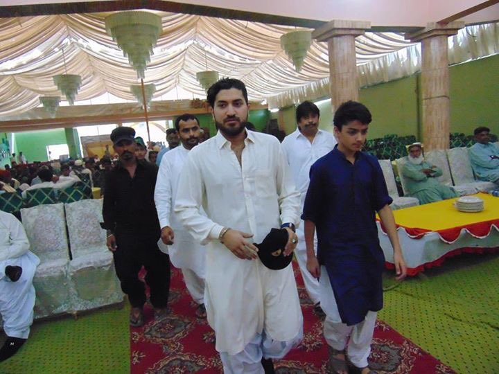 PppJiyala's tweet photo. @MakhdoomFZaman attended weddingCeremony of AliAsgharDall in Hala New
#WithPpl #DuringGoodTimes #PostElections https://t.co/AwjGIrLiyI