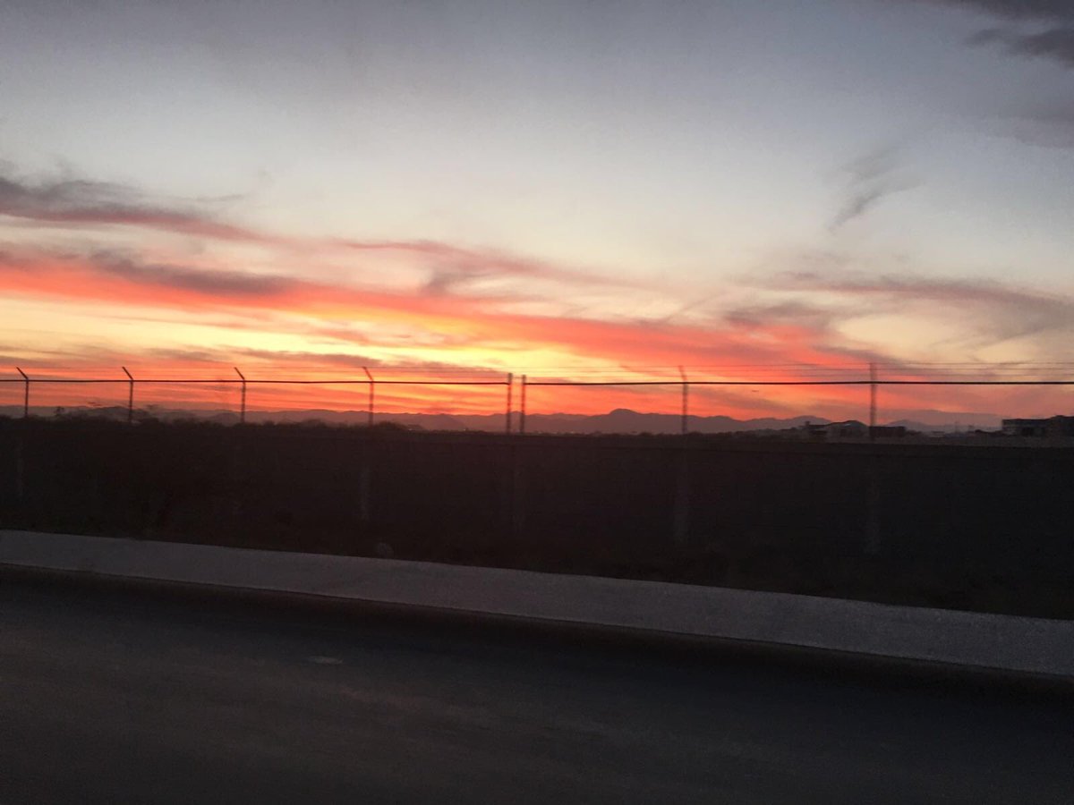 Smartbodymexico's tweet photo. Ya de regreso a casa Guadalajara, gracias Torreón! gracias amigos esperamos verlos pronto @MaratonLala #SOMOSUNICOS https://t.co/mJJSf9xWnj