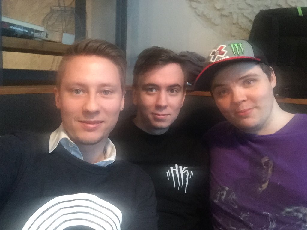 7 am breakfast in Frankfurt waiting for our final flight home! 😅