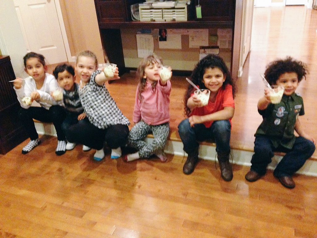 _CynthiaAshley's tweet photo. My babies 😍😭 I miss them more than anything.... #MyWorld #MyTinyPeople #SomeAreMissing #ItsForThem https://t.co/KZeW628FJl