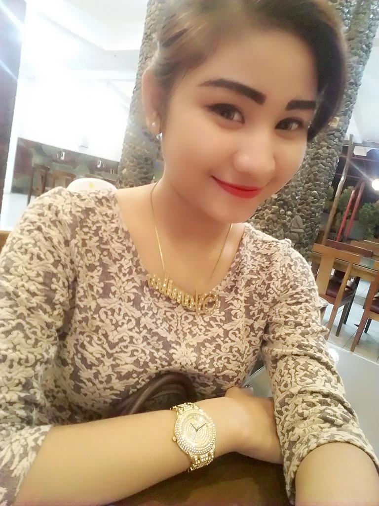nilasay12's tweet photo. waitt makan malam duluh https://t.co/XHVsAD4N1N
