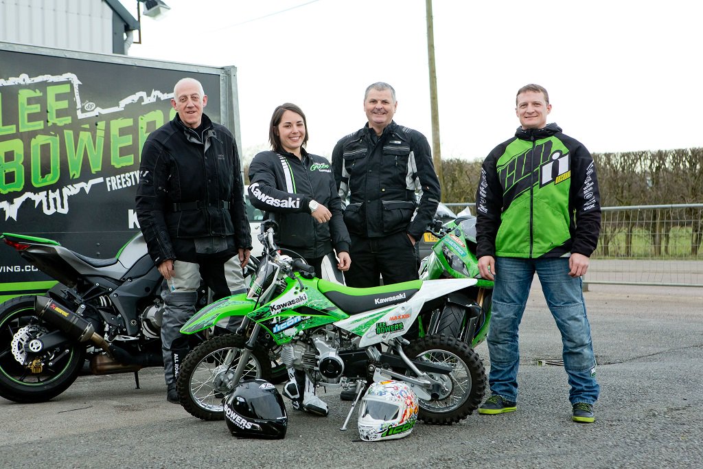 IAMRoadSmart's tweet photo. It's the usual suspects! @LeePacmanBowers @SelwayEmma @Kawasaki_News @MarkLewis_IAM @RichGladmanIAM #IAMRideFree https://t.co/hR7ch6UVNM