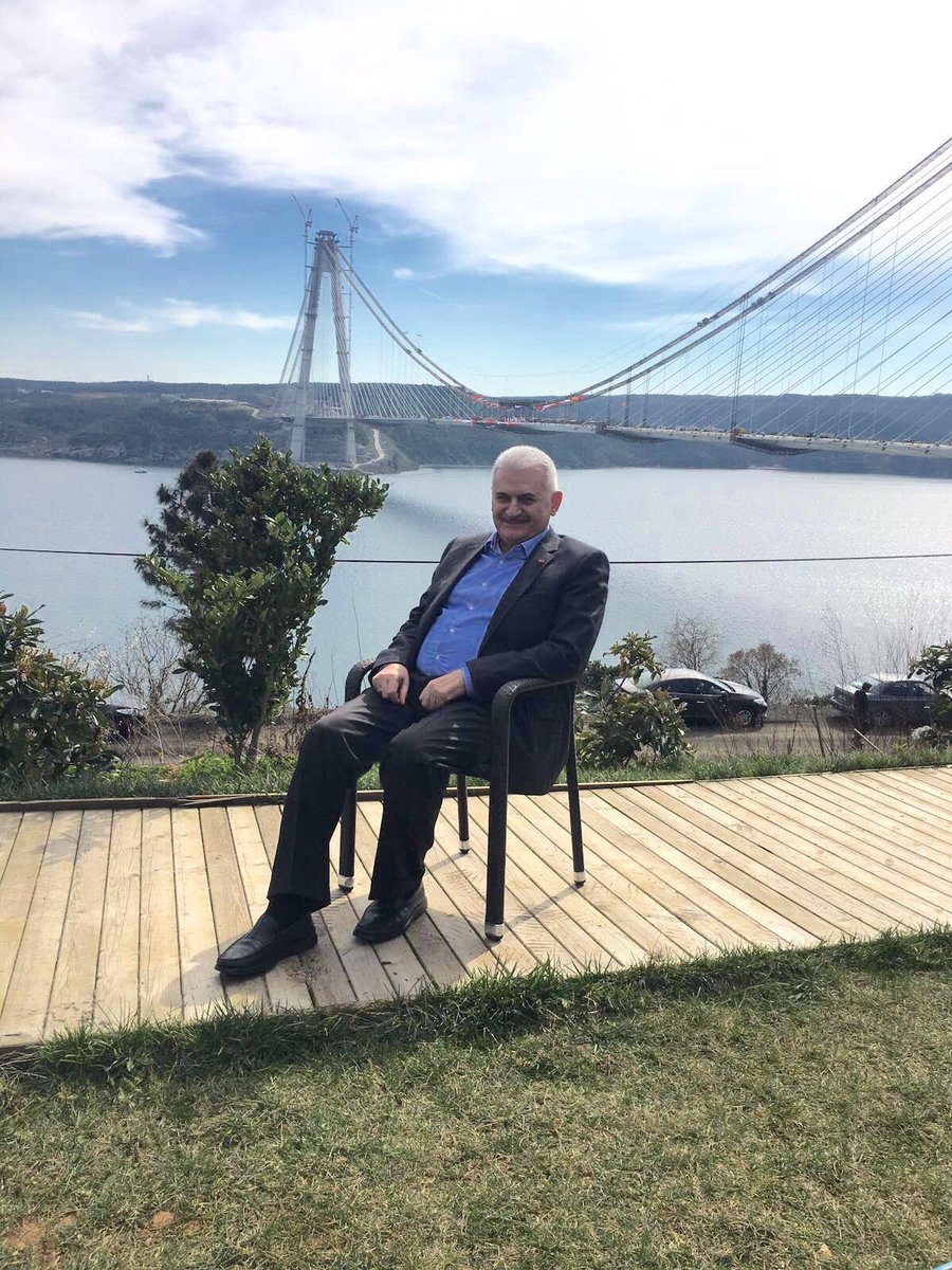 tekyoldevlet's tweet photo. Vurur Yüze İfadesi
3. Köprü de Bitti Bitanesi. https://t.co/0vX4oN2WRk