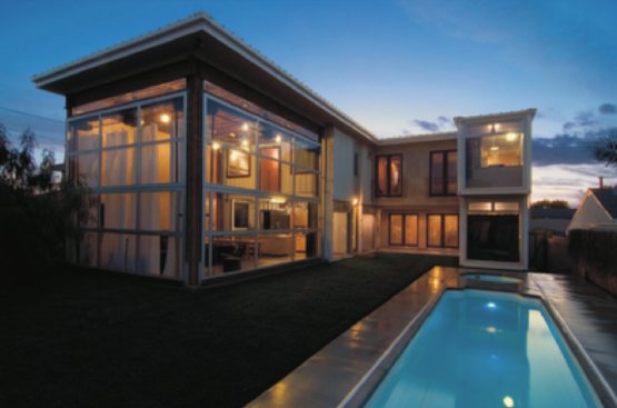 🏡 diáfanas y luminosas:hasta 8 alturas y espacios de 6m sin pilares,acristaladosPor completo customhome.es