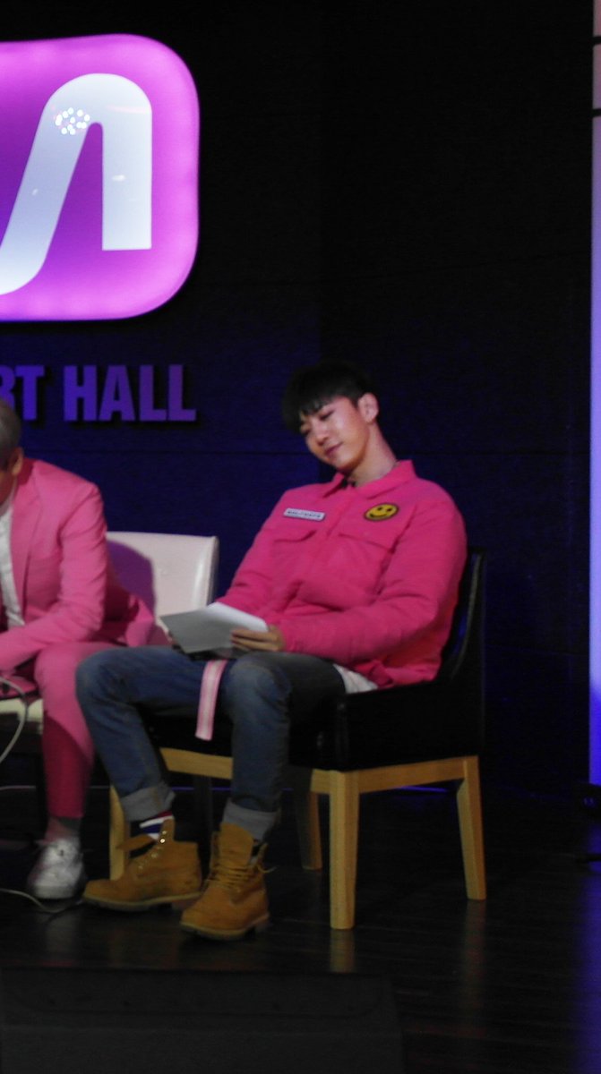 mnetacademy's tweet photo. #MwaveBAP #λ°©μ©κ΅ #BAP @BAP_Bangyongguk μ κΈ°μ κΈ°ν BAP μ©κ΅ κ΅°! 보컬/μ°κΈ° κ΅μ‘μ μ€μ¬ #MμμΉ΄λ°λ―Έ #Mμ½μνΈν μμ νΌμ³μ§λ #Mwave νμ₯μ
λλ€ ^^ https://t.co/JuAq6Qnyly