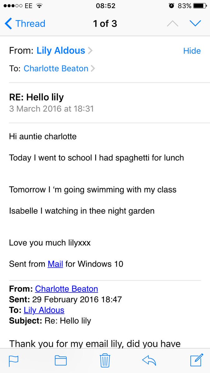 chazznit's tweet photo. My niece has figured out emailing. I keep getting bombarded with messages throughout the day ๐ #bigniece #cute https://t.co/B7IOss5QHy