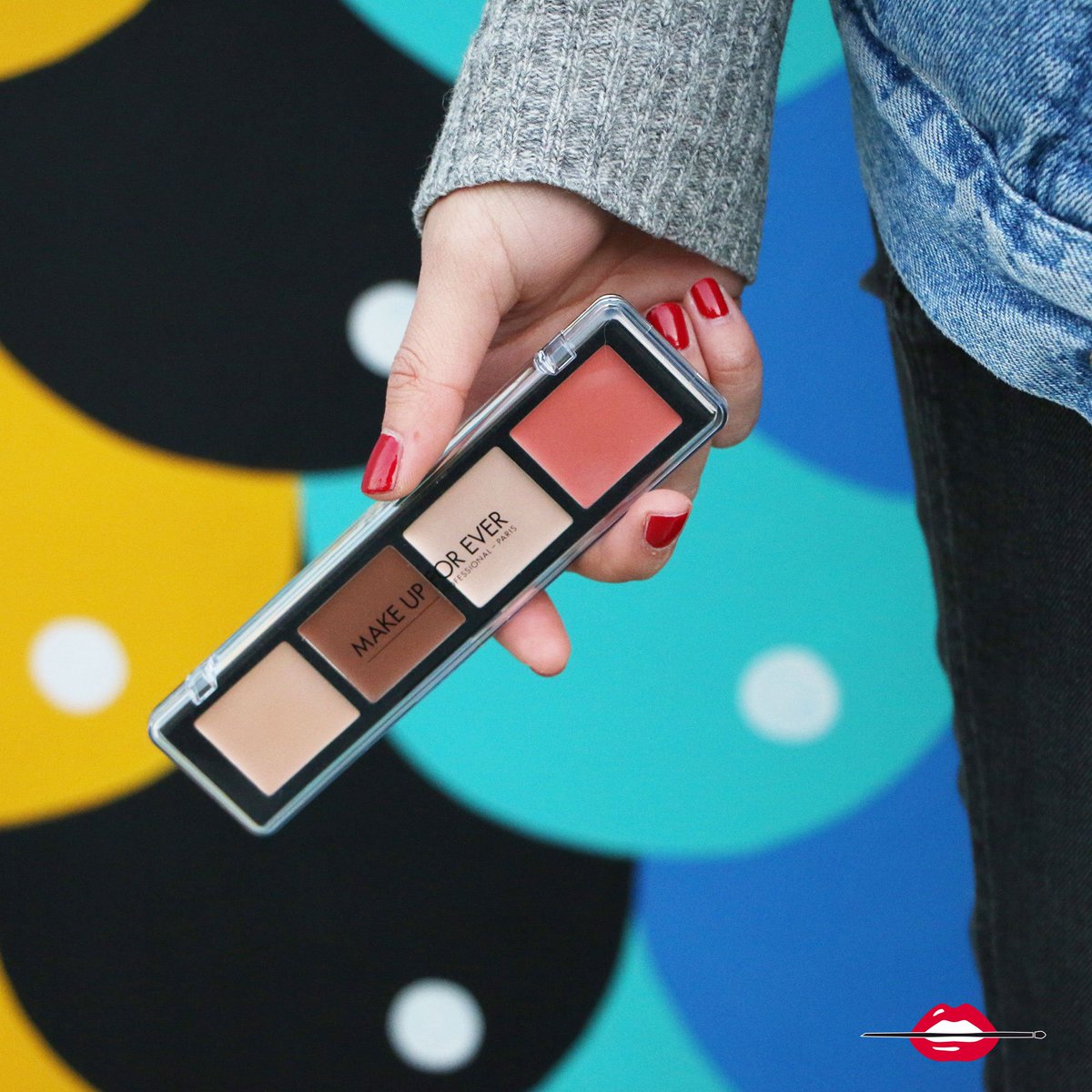 Makeupforever's tweet photo. We're ready for Monday! #ProSculpting https://t.co/r1PkCLhj5U https://t.co/if7TEtapV6