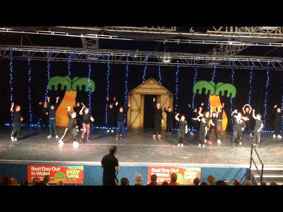 pePDCS's tweet photo. Awesome effort from @PDCSPrimary dance troop! You are looking at the next Diversity!!! #moves https://t.co/GrL9VW92LB