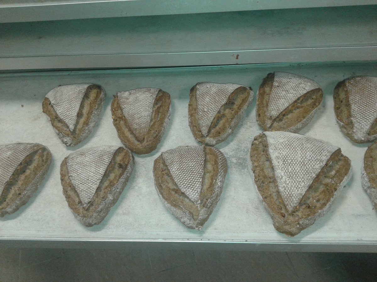 jpascforner's tweet photo. Seeds bread https://t.co/m867igPdxi