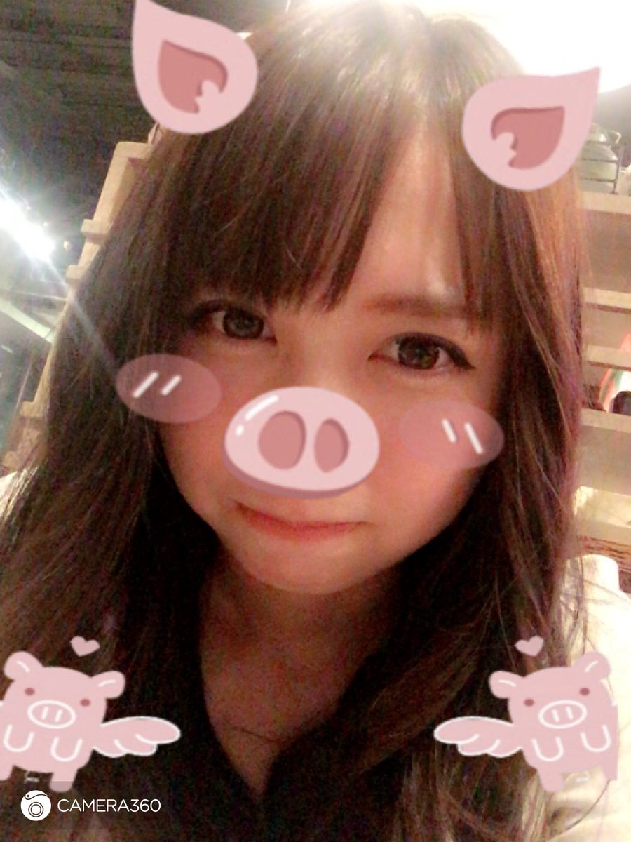 27_kame's tweet photo. 今日は、結婚1年記念日！！

子供産まれてから、なかなか飲みいけなかったから2人で肉バル行った！！

たまには、こーゆーのも楽しかった笑 https://t.co/gsRca3mC4j