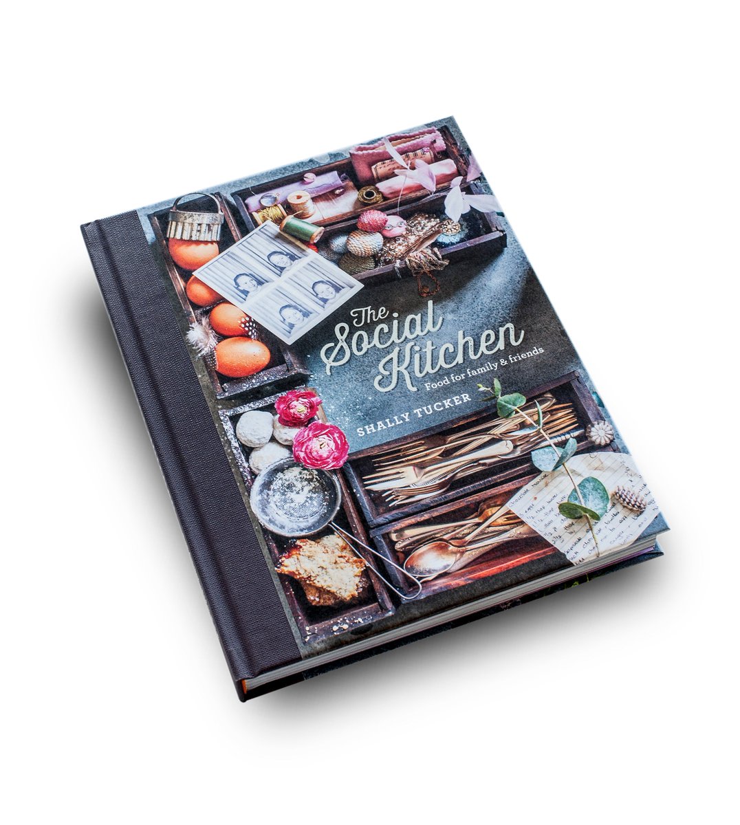Social_Kitchen_'s tweet photo. Launching soon @thesocialkitchen cook book !!! #love #mondaymotivation #makingadreamareality #cooking #london https://t.co/ClkyumtnGH