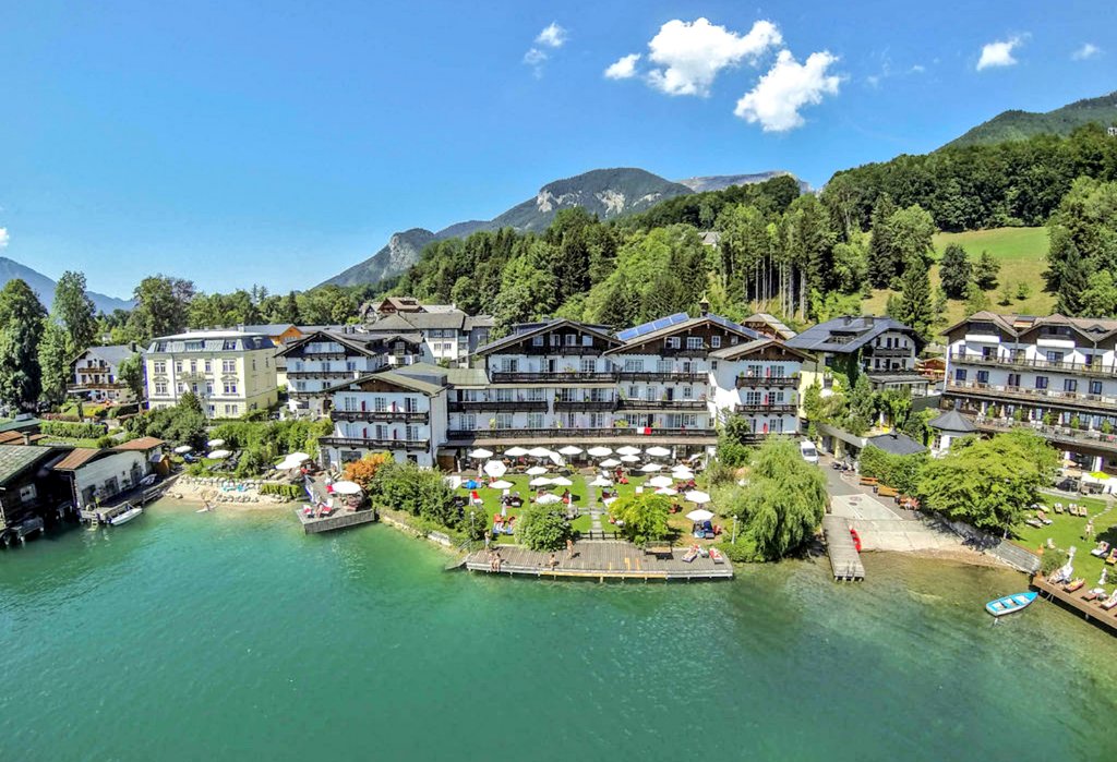 i_Alsuliman_'s tweet photo. #النمسا
@Austria_1
@focus3009
@hotels_s

فندقSeevilla

على بحيرة فولفغانغ في(باد إيشل)
تبعد عن سالزبورغ40كم...🌳😎 https://t.co/RUOxkOhEp9