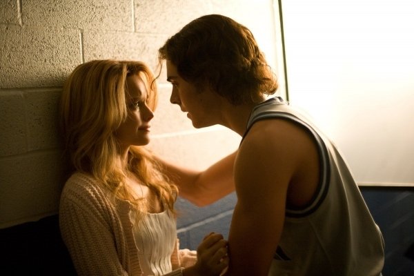 MOVIEMEMORlES's tweet photo. 17 Again https://t.co/PLLFn0a4H9